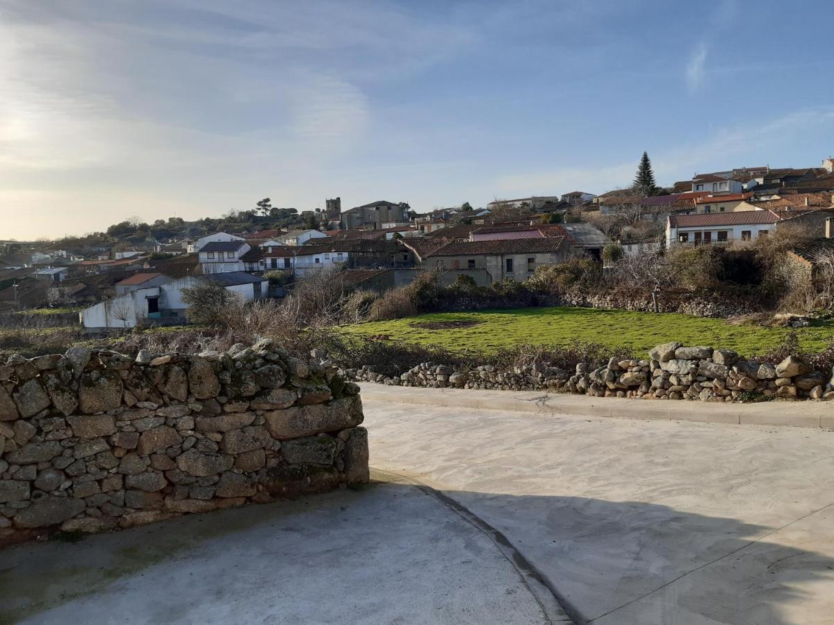 Casa Rural Mi Descanso Valdefuentes de Sangusín 外观 照片