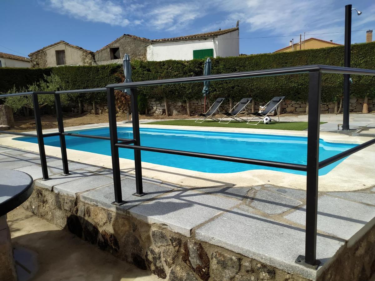 Casa Rural Mi Descanso Valdefuentes de Sangusín 外观 照片