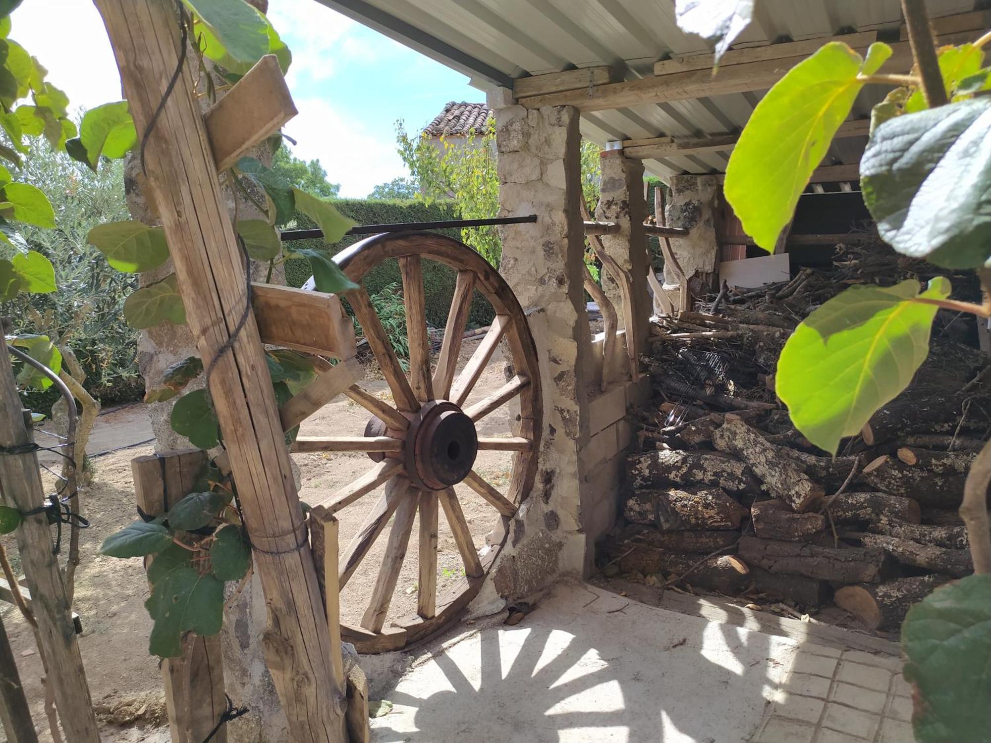 Casa Rural Mi Descanso Valdefuentes de Sangusín 外观 照片