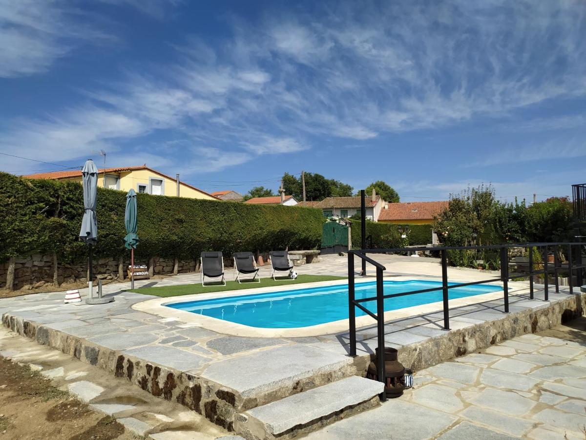 Casa Rural Mi Descanso Valdefuentes de Sangusín 外观 照片